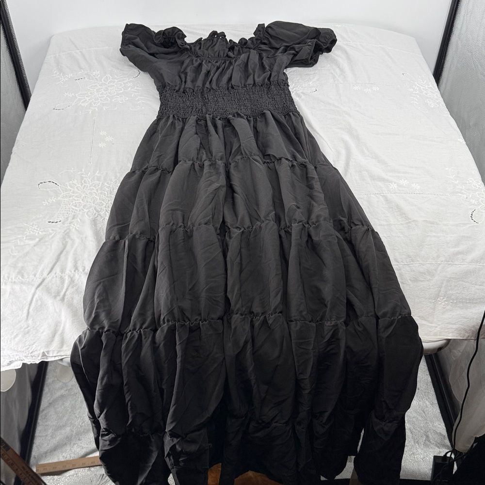 Maxi Dress Wm One Size Black Tiered Short Sleeve Festival Witchy Faire Stretch